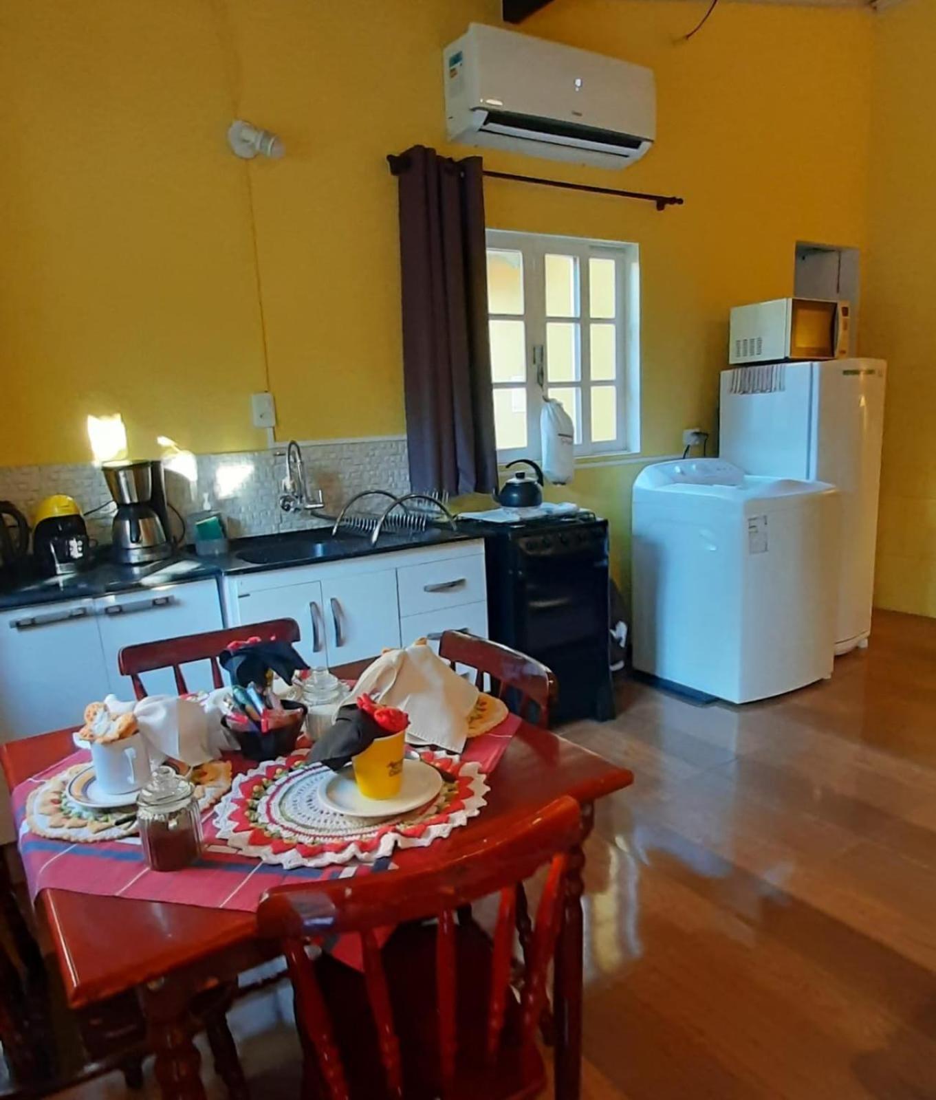 Villacasamarela Mini Casinhas De Hospedes Rio Vermelho Флорианополис Экстерьер фото